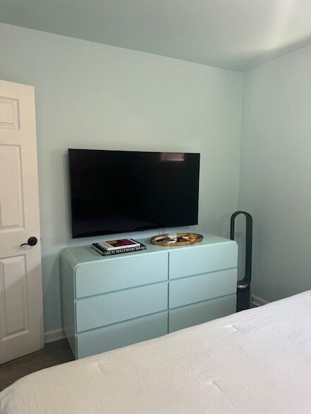 Photo - 644 W Hinsdale Ave