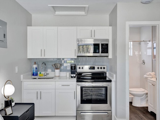 Photo - 3204 NE 9th St Unit SI ID1503989P