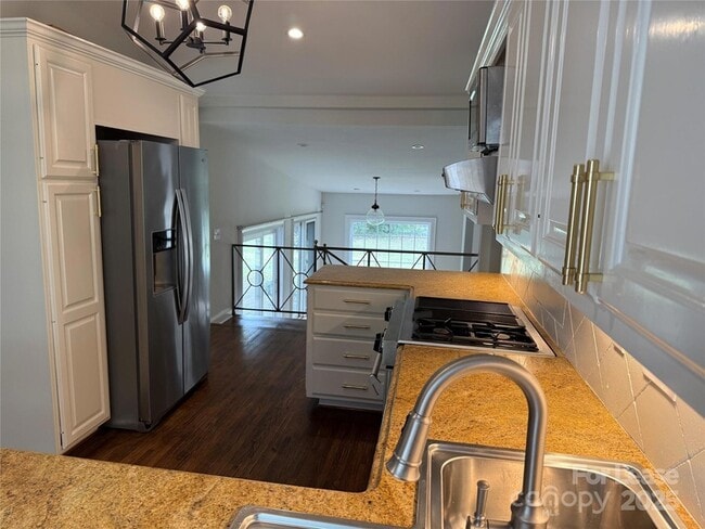 Photo - 2610 Providence Rd