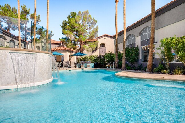 Swimming Pool - Element