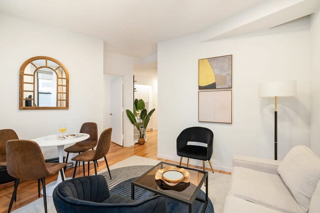 Photo - 139 Christopher St Unit ID1021919P