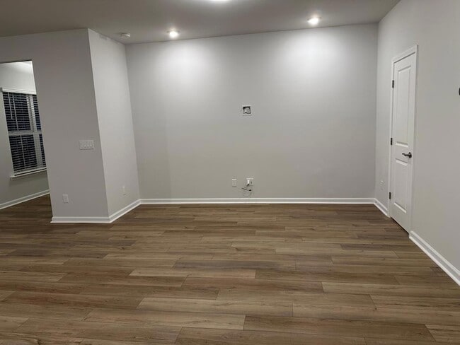 Photo - 1007 Blissful Waters St