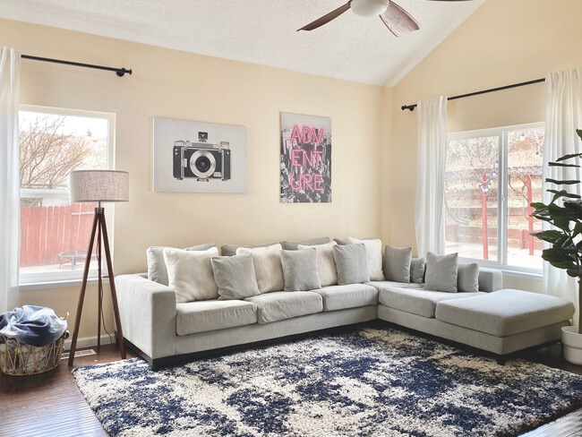 Building Photo - 1825 Sierra Highlands Dr Unit SI ID1228256P