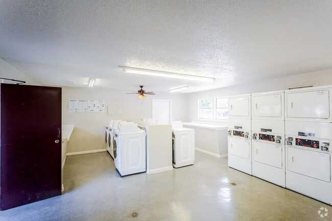 Photo - Town & Country Apartment Homes