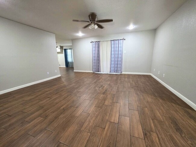 Photo - 209 Eller Ave