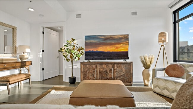 Photo - 1722 6th St NW Unit SI ID1395399P