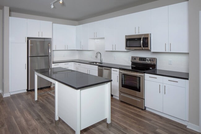 Building Photo - Scout on the Circle Apartments