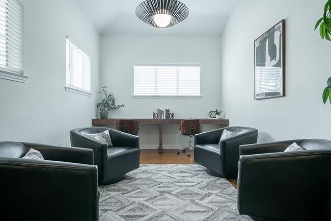 Photo - Independence Place Killeen