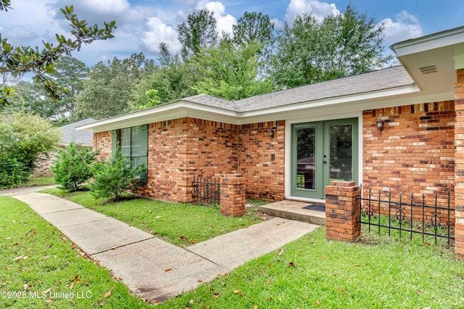 Photo - 9 Treeway Dr