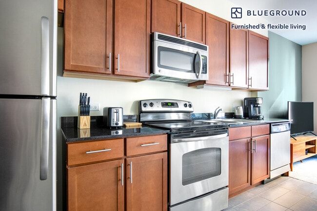 Photo - 210 N Wells St Unit FL17-ID267