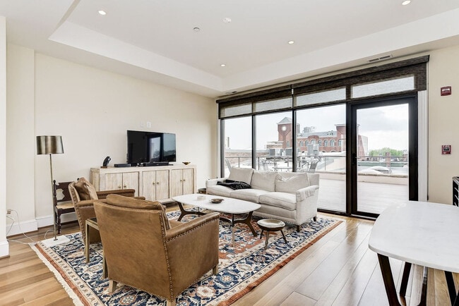 Building Photo - 1737 Connecticut Ave NW Unit SI FL3-ID1587667P