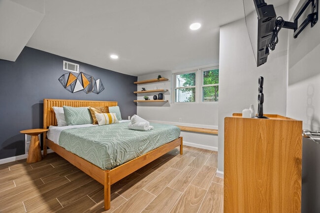 Photo - 10 Claire Dr SE Unit SI ID1609625P