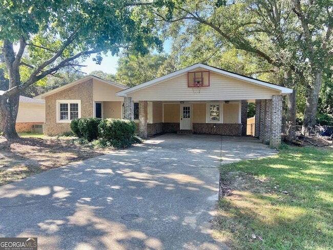 Photo - 209 Scarborough Rd