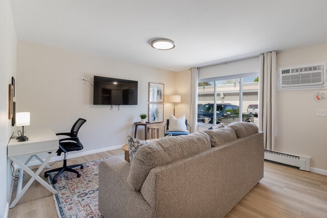 Building Photo - 53 Hollywood Ct Unit ID1032314P