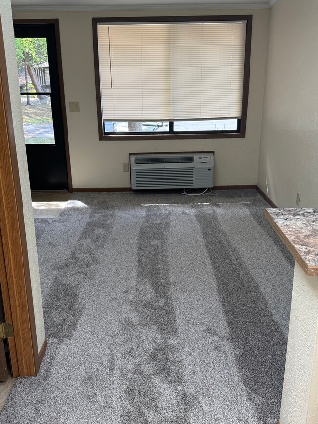 Photo - Montrose Square