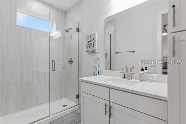 Photo - 119 Blue Starfish Ln