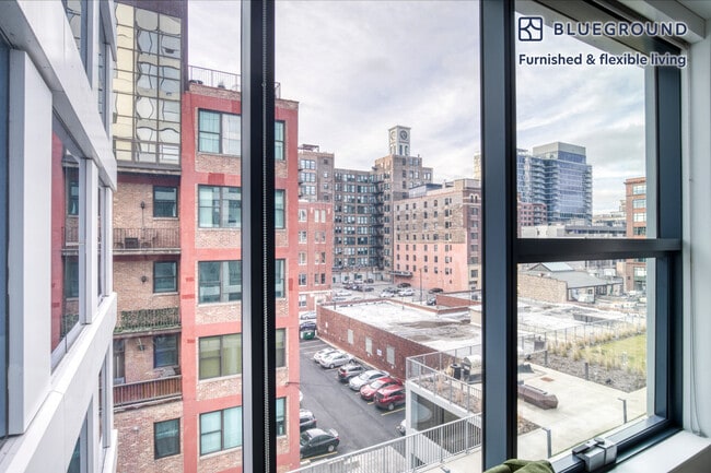 Photo - 808 W Van Buren St Unit FL6-ID530