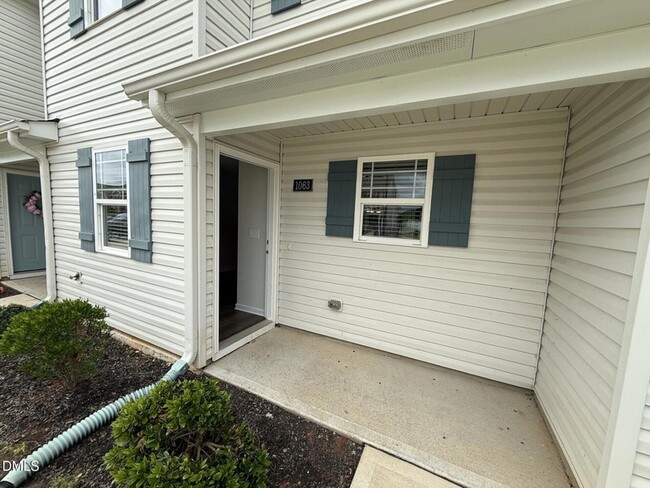 Photo - 1063 Peony Ln