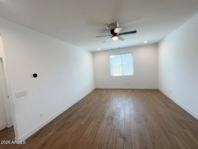 Photo - 10965 W Polk St
