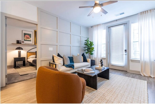 Photo - 2039 Woodburn Ave Unit ID1364149P