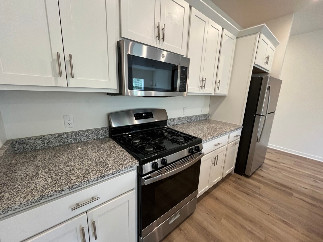 Floor Plan - 2 Bedroom W/ Basement