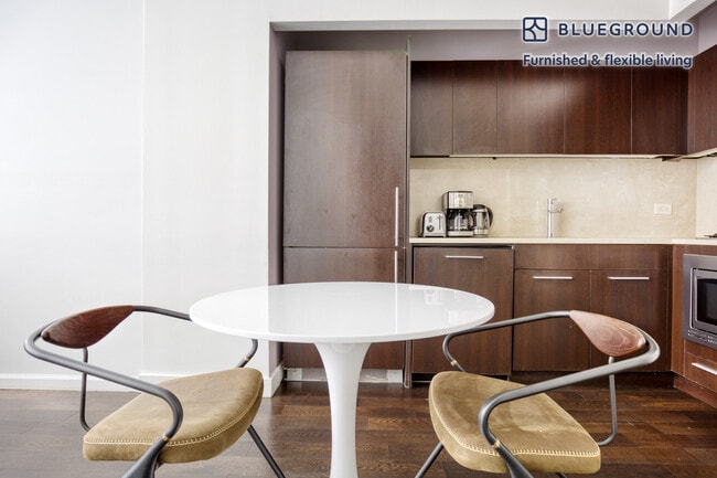 Photo - 95 Wall St Unit SI FL4-ID619