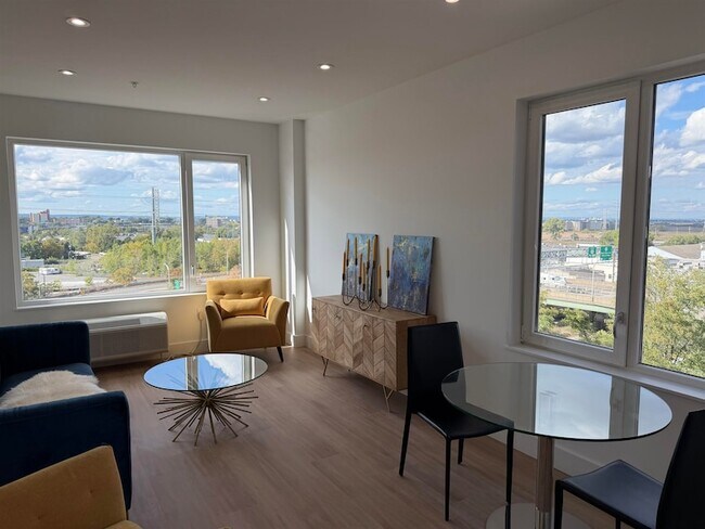 Photo - 3309 Liberty Ave Unit 301