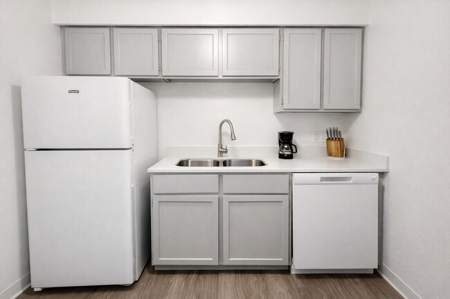 Photo - 1002 Clayton Ln Unit SI ID1507059P