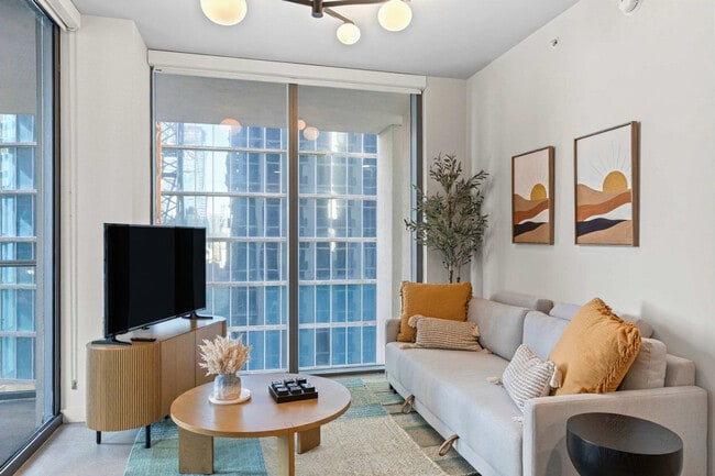 Building Photo - 11 NE 6th St Unit SI ID1388267P