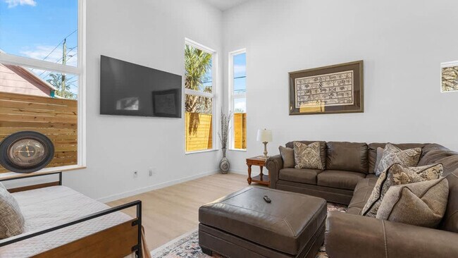 Photo - 23 Pearl St Unit SI ID1578602P