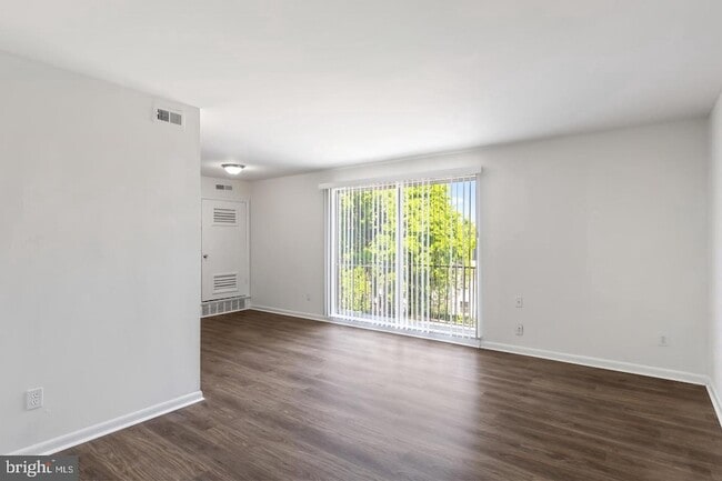 Photo - 5124 Astor Pl SE Unit 301
