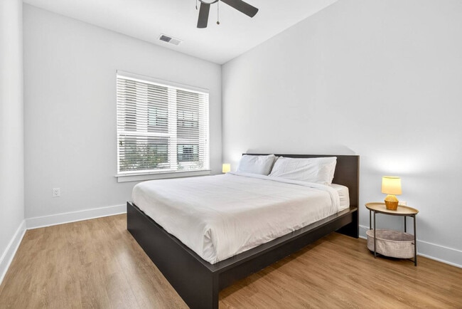 Photo - 1001 N Himes Ave Unit ID1312614P