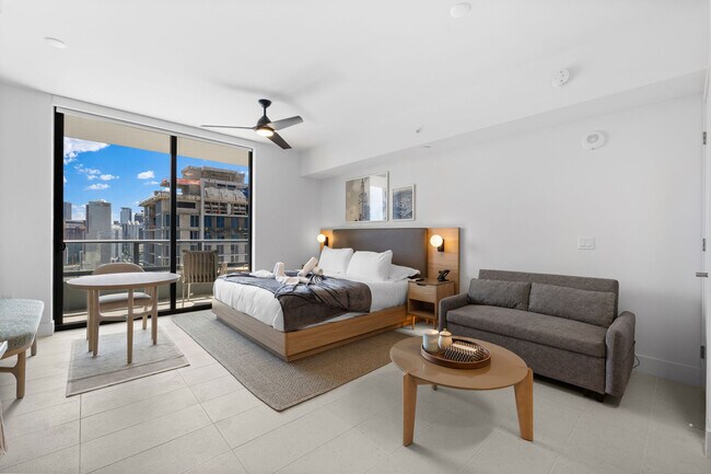 Photo - 159 NE 6th St Unit SI FL32-ID1032199P