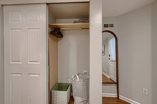 Photo - 1244 York St Unit SI ID1026267P