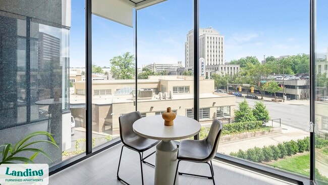 Photo - 600 19th St N Unit 206