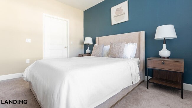 Photo - 195 N Creek Dr Unit 8206