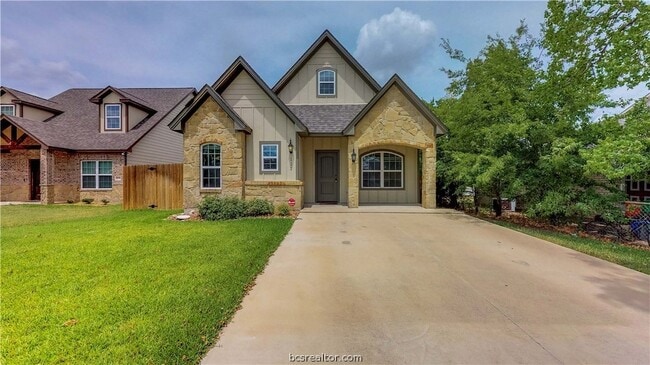 Building Photo - 111 Southland St