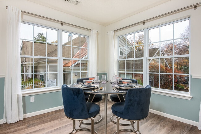 Photo - Essex Apartment Homes