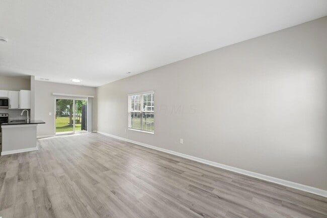 Photo - 2018 River Rock Way