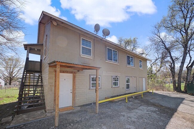 Photo - 9021 White Settlement Rd