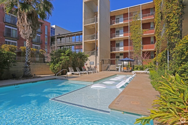 Building Photo - 1221 Broadway Lofts