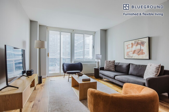 Building Photo - 560 W 43rd St Unit FL9-ID1706