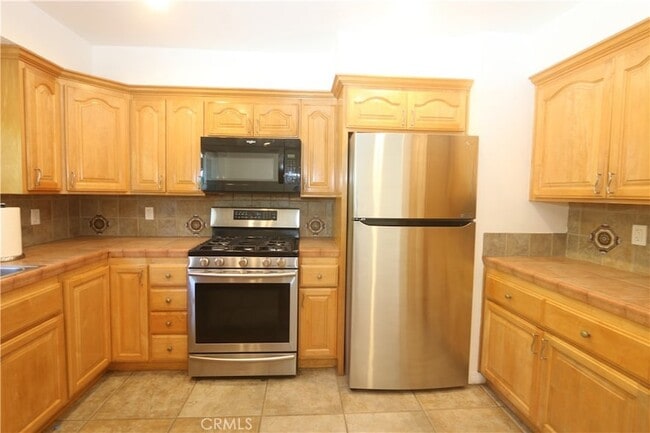 Photo - 16572 Patricia Ln