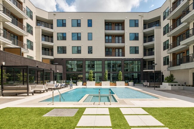 Building Photo - The Anderson