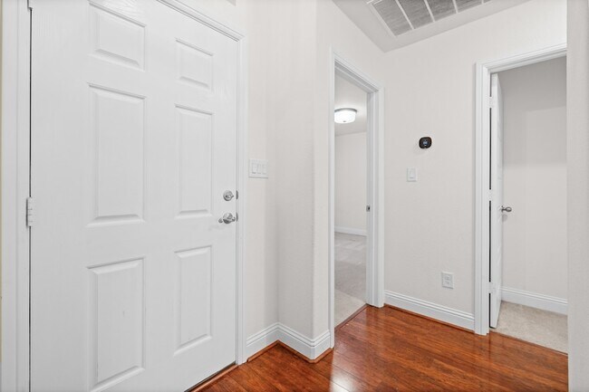 Photo - 422 Stoneridge Dr