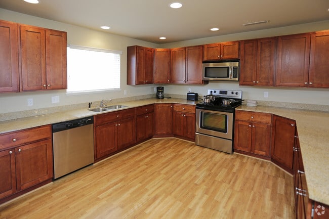 Interior Photo - Strata Estates of Williston