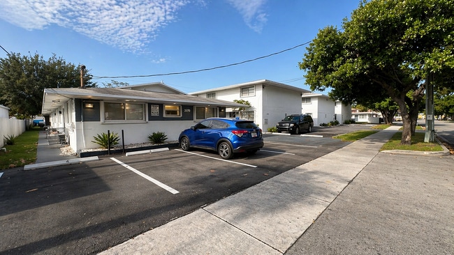 2070 Side - Exterior - 2030 Apartments