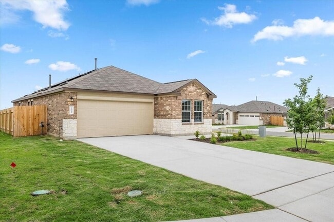 Building Photo - 104 Winged Foot Ct