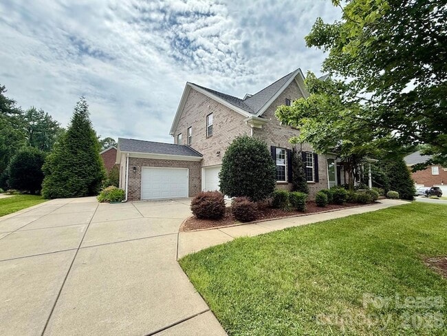 Photo - 1009 Providence Forest Dr