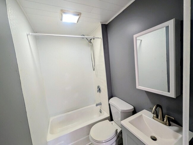 Photo - 13-15 Walnut Street Unit 1 Unit 1